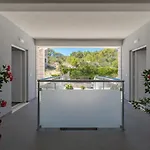 Maloa One Bedroom