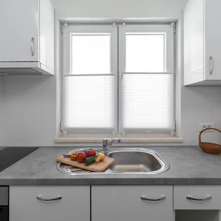 Апартаменты Maloa One Bedroom Смоквица